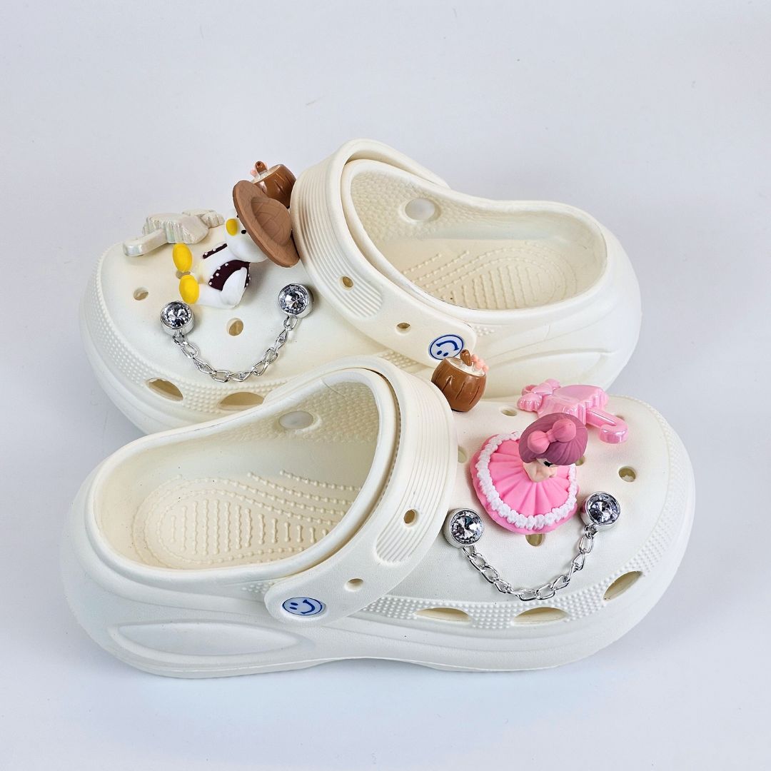 Quack Doll Charms Clogs white