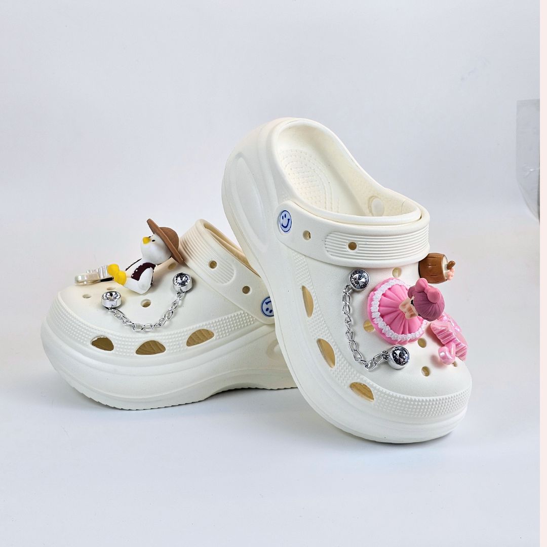 Quack Doll Charms Clogs white