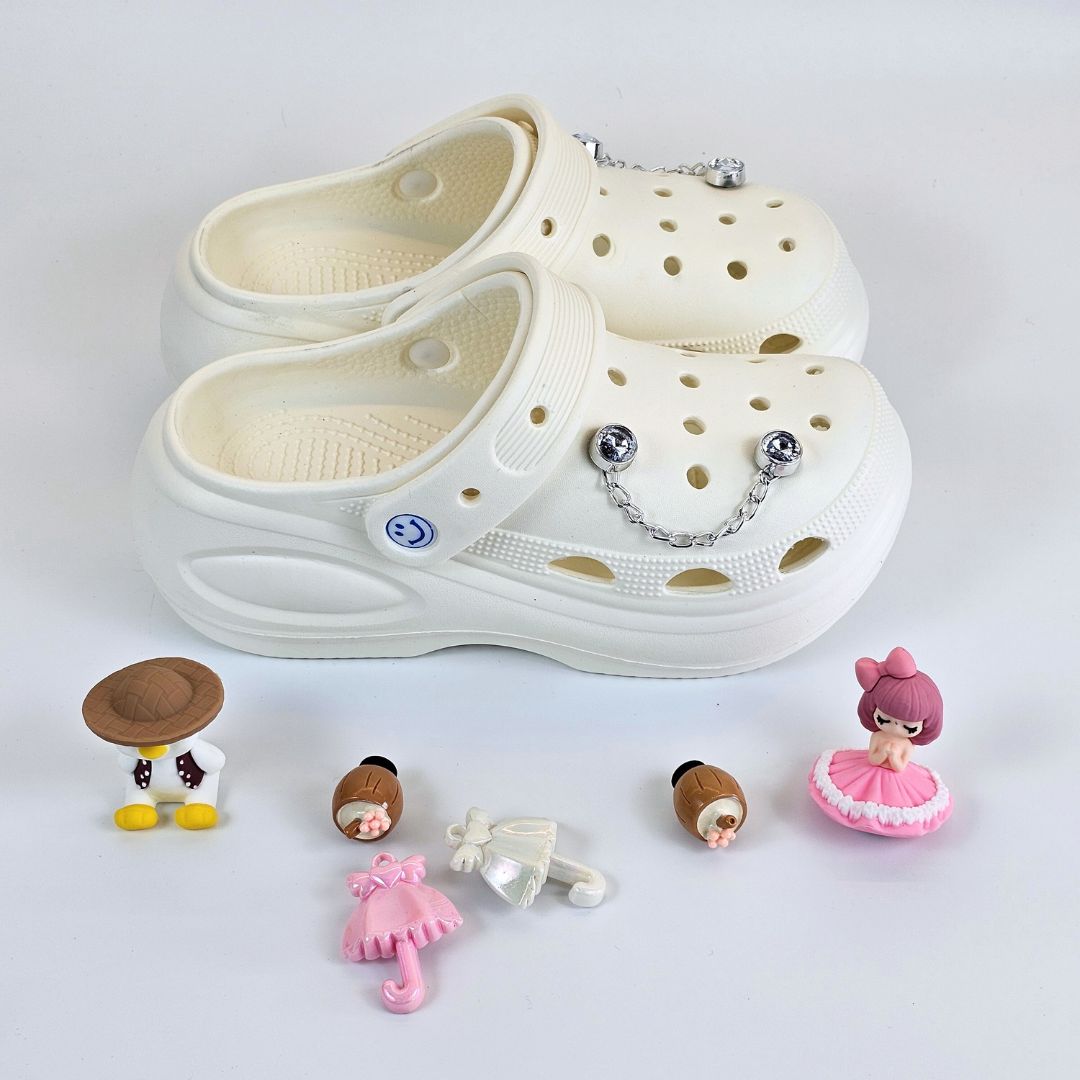 Quack Doll Charms Clogs white