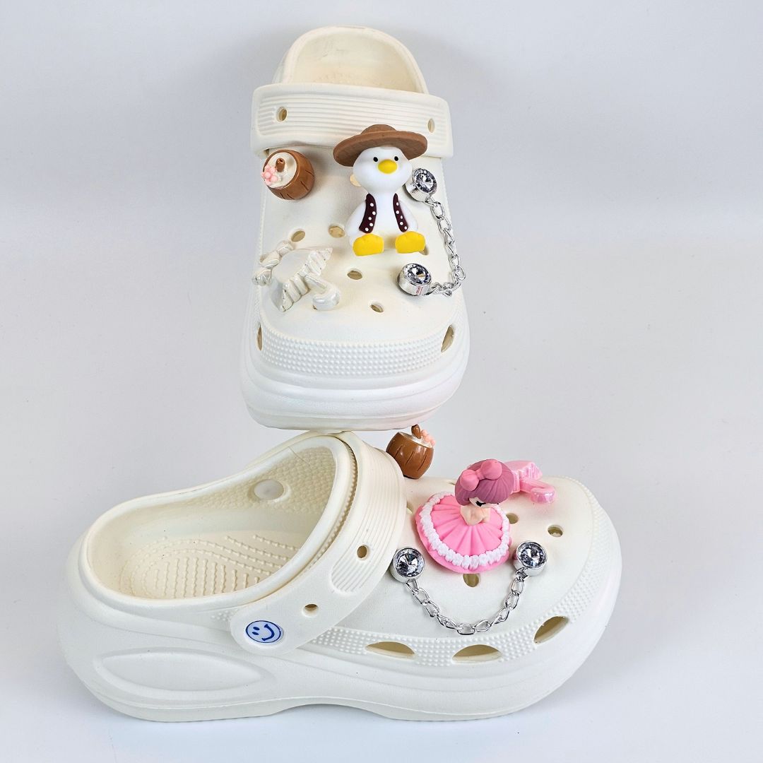 Quack Doll Charms Clogs white