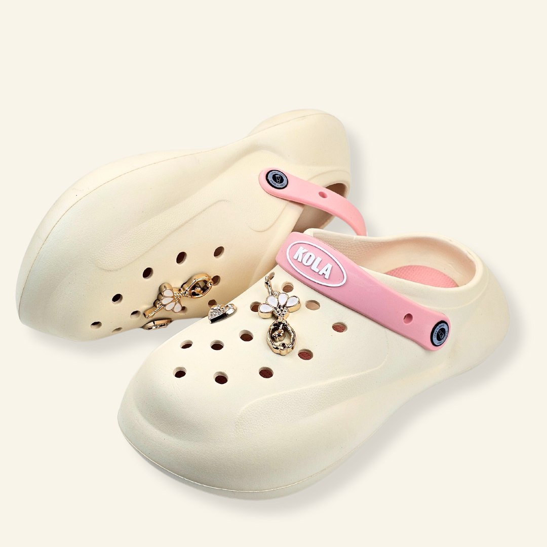 Beige Ballerina's Heart Charm Clogs