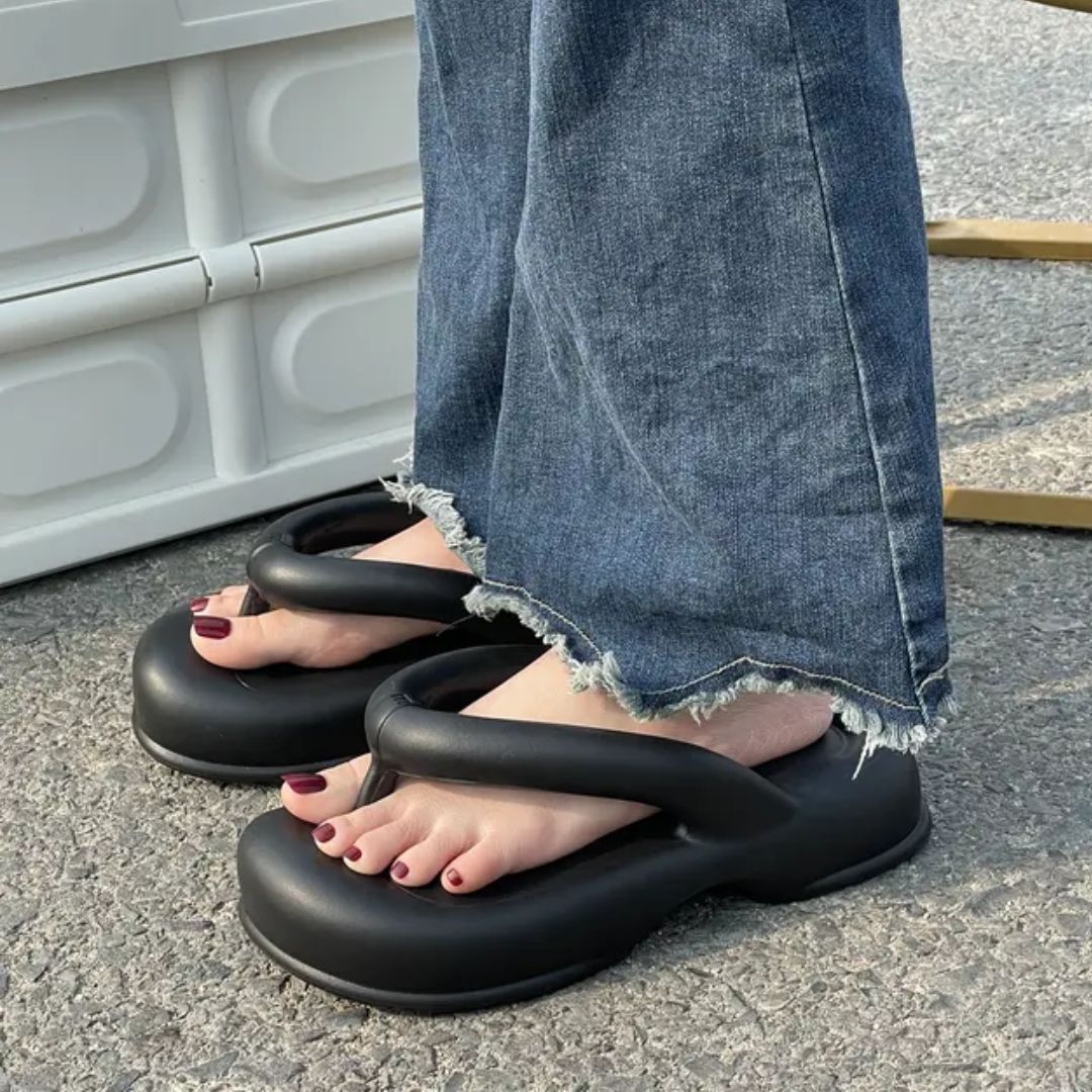 Black Thick Sole Comfy Flip Flop