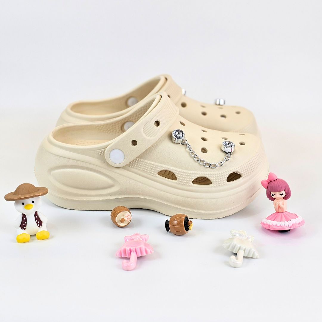 Quack Doll Charms Clogs Beige